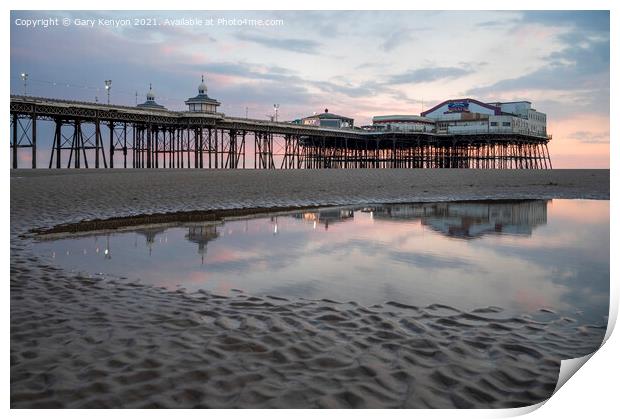 North Pier during a lovely sunset Print by Gary Kenyon