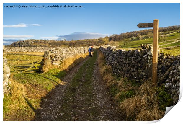 Hill walking between Langcliffe, Attermire Scar and Settle Print by Peter Stuart