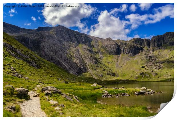 Cwm Idwal in Glyderau range of mountains in northe Print by Peter Stuart