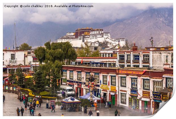 Potala Palace from the Jokhang Temple in Lhasa Print by colin chalkley