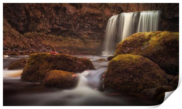 Moss covered rocks at Sgwd yr Eira waterfall Print by Leighton Collins