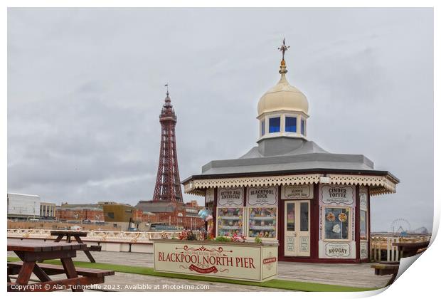 Blackpool Tower Print by Alan Tunnicliffe