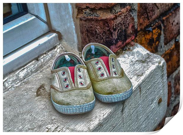 old shoes Print by paul jones