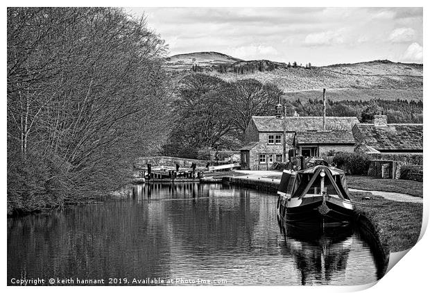 narrowboat at  gargrave lock Print by keith hannant