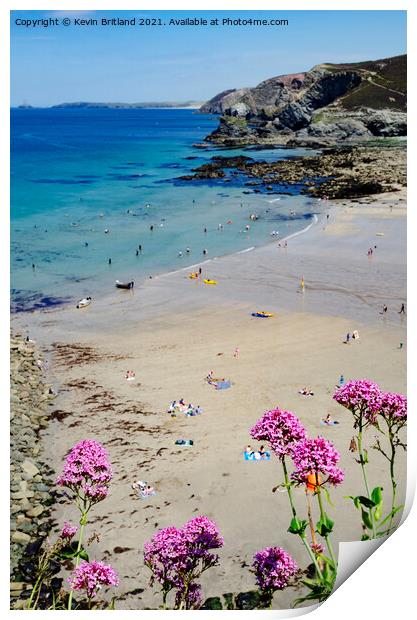 trevaunance cove st agnes cornwall Print by Kevin Britland