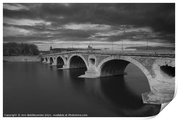 Pont-Neuf bridge over the Garonne river in black and white Print by Ann Biddlecombe