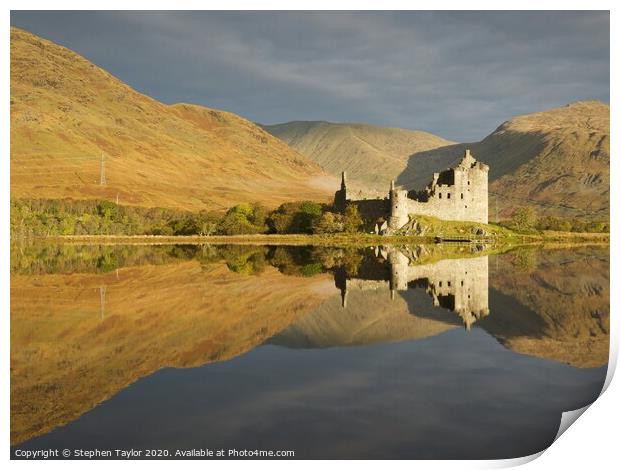 Kilchurn castle Print by Stephen Taylor