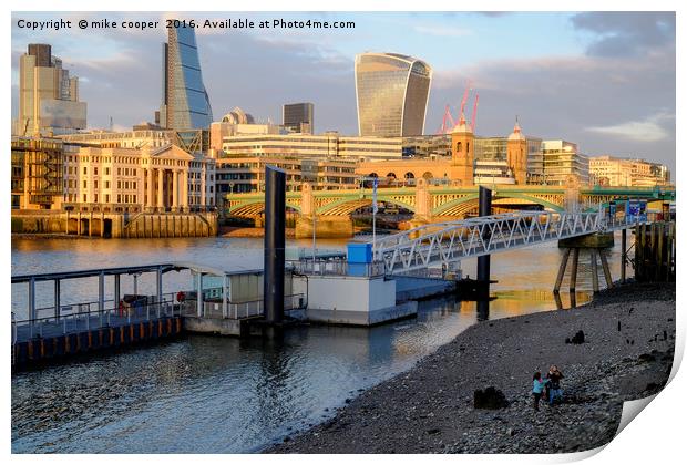South bank at low tide Print by mike cooper