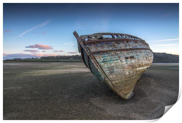 shipwreck Print by Jonathon barnett