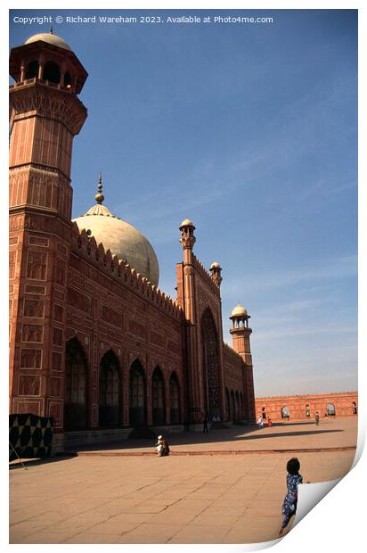 Badshahi Mosque  Print by Richard Wareham