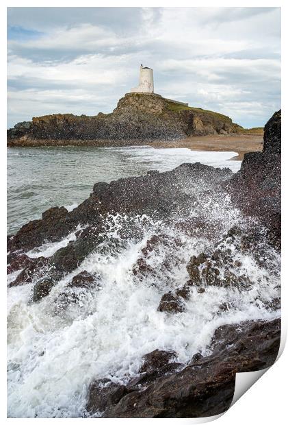 Waves breaking below Twr Mawr lighthouse, Anglesey Print by Andrew Kearton