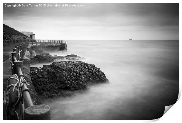 Roker Rough Seas Print by Gary Turner