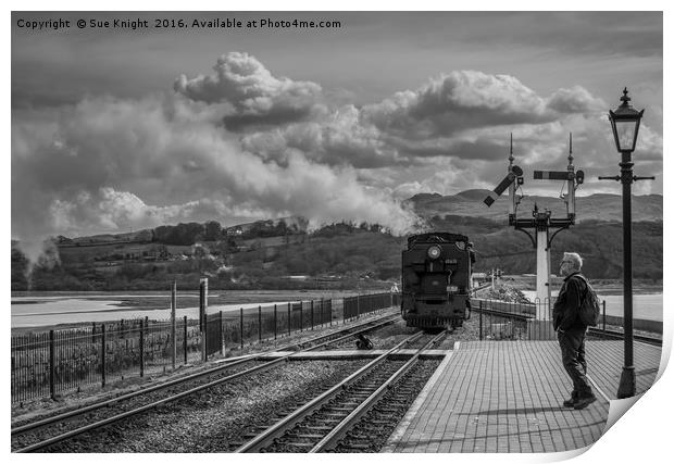 Last train at Porthmadog Print by Sue Knight