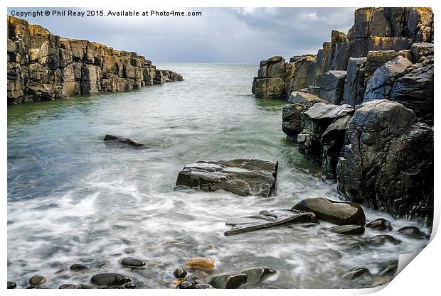  A secluded bay in Northumberland Print by Phil Reay