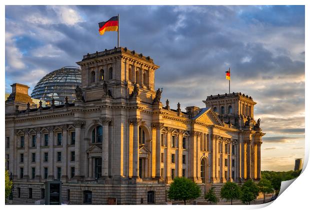 The Reichstag At Sunset In Berlin Print by Artur Bogacki