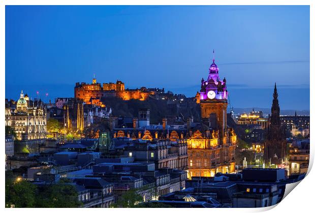 Edinburgh By Night In Scotland Print by Artur Bogacki
