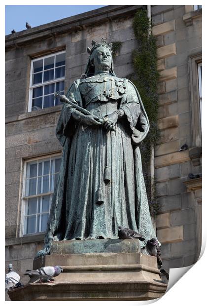 Queen Victoria Statue In Leith, Edinburgh Print by Artur Bogacki