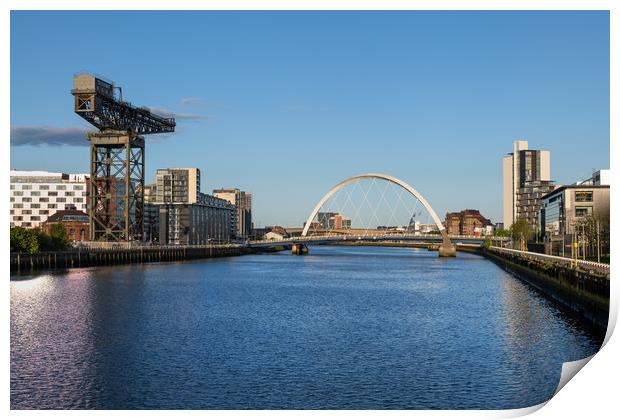 River Clyde At Sunset In Glasgow Print by Artur Bogacki