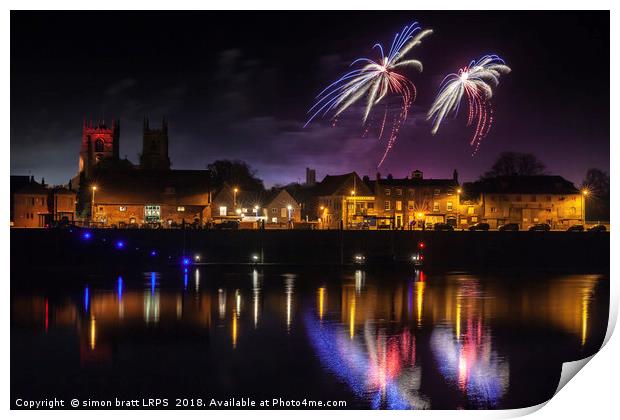 Kings Lynn fireworks over the river Ouse Print by Simon Bratt LRPS