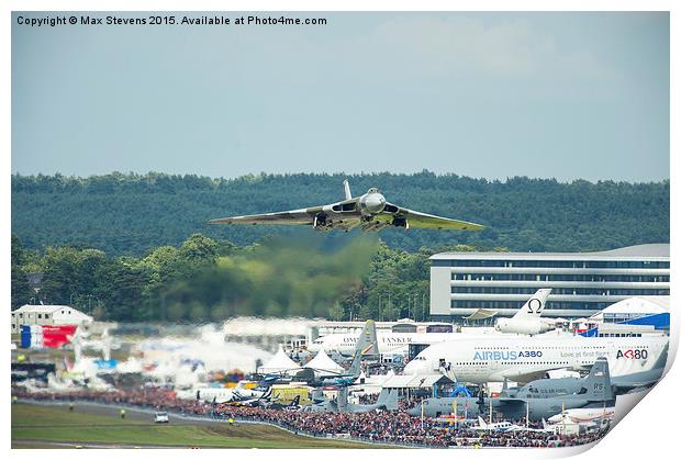  The Vulcan takes off for it's final display at Fa Print by Max Stevens