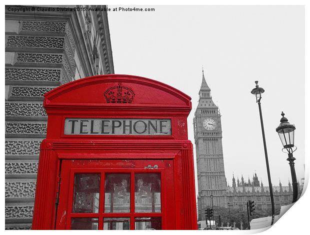 London telephone box Print by Claudio Divizia