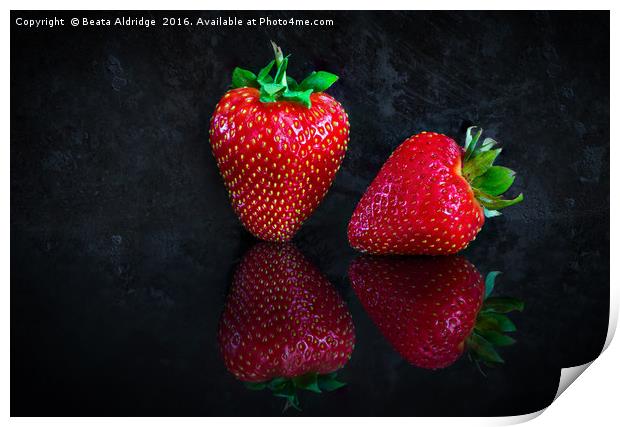 Strawberry reflection 2 Print by Beata Aldridge