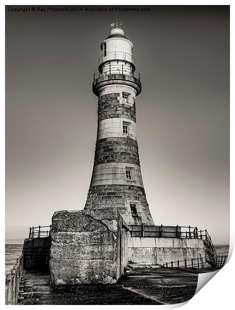 Roker Lighthouse Print by Ray Pritchard