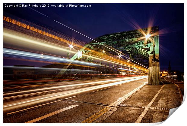  Bus on the Wearmouth Bridge Print by Ray Pritchard