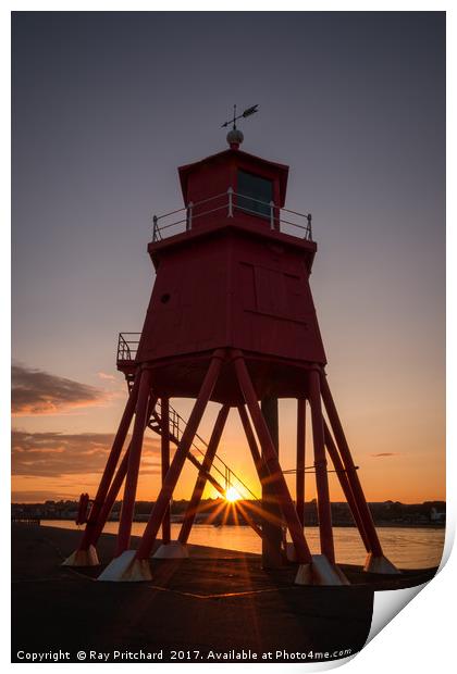 Herd Lighthouse at Sunset Print by Ray Pritchard