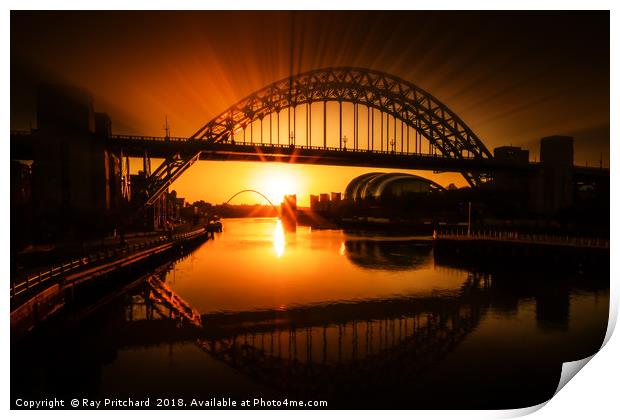 Tyne Bridge Artwork Print by Ray Pritchard