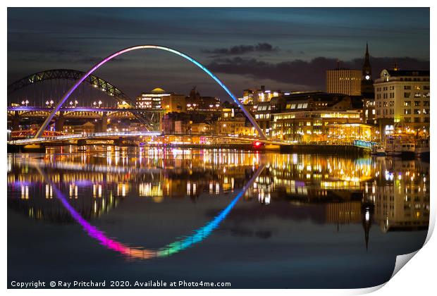 Gateshead Millennium Bridge   Print by Ray Pritchard