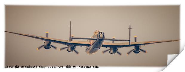 Lancaster Bomber Heading home Print by andrew blakey