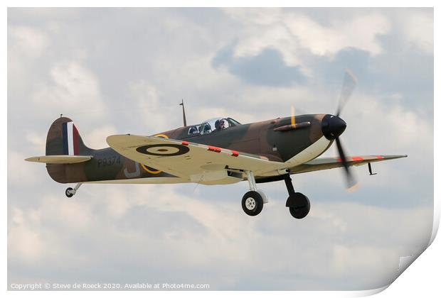 Spitfire Mk 1a approach to land Print by Steve de Roeck