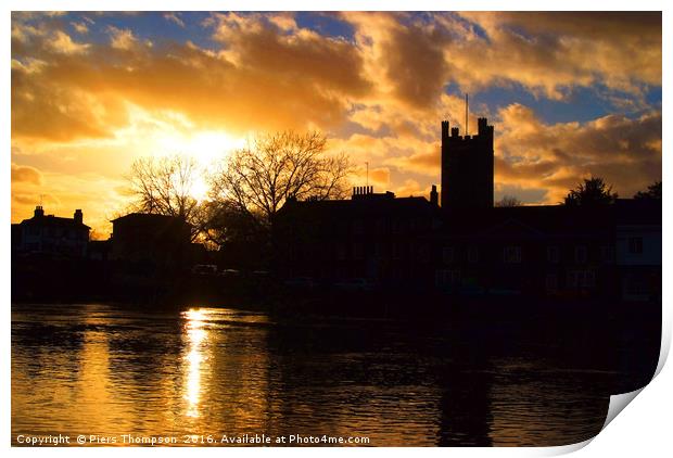 Sunset in Henley-on-thames  Print by Piers Thompson