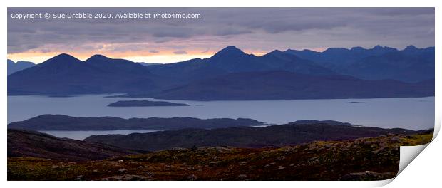 Bealach na Ba view Print by Susan Cosier