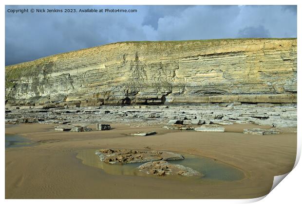 Beautiful View of the Dunraven Bay cliffs in the Vale of Glamorgan  Print by Nick Jenkins