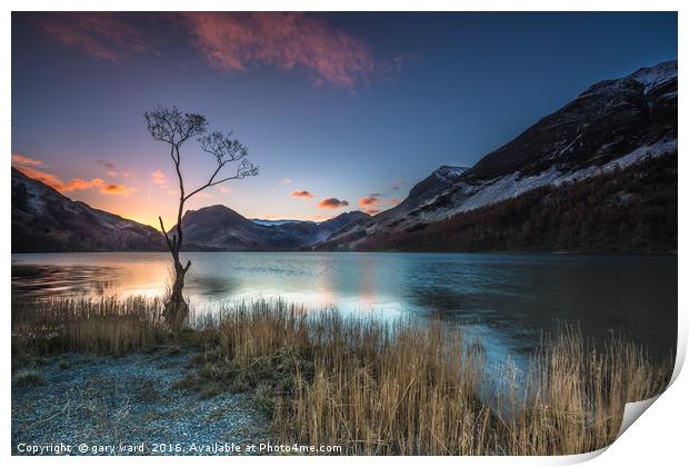 Buttermere Sunrise, lake district. Print by gary ward