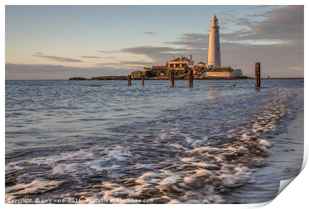 St Marys Lighthouse, Whitley Bay Print by gary ward