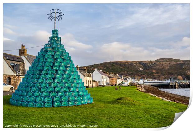 Creel Christmas tree on Ullapool seafront Print by Angus McComiskey