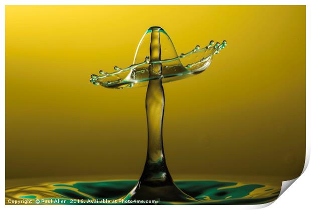 Sombrero shaped water drop Print by Paul Allen