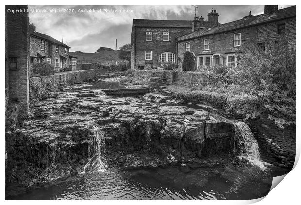 Hawes waterfall in black and white Print by Kevin White