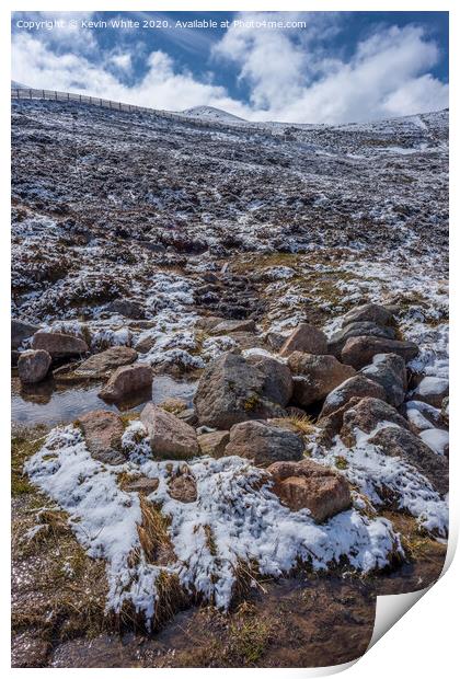 Walking the Cairngorms Print by Kevin White