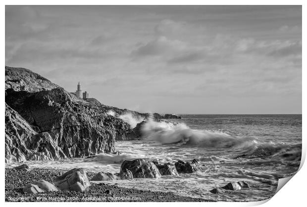 Mumbles lighthouse from Bracelet bay, black and white Print by Bryn Morgan