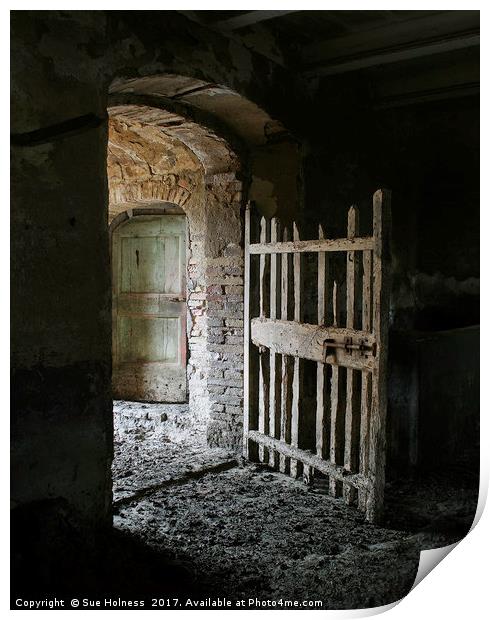 Abandoned Farmhouse, Tuscany Print by Sue Holness