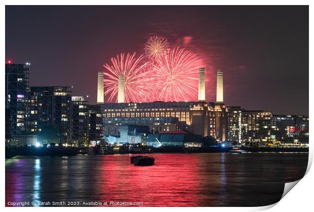 Battersea Park Fireworks  Print by Sarah Smith
