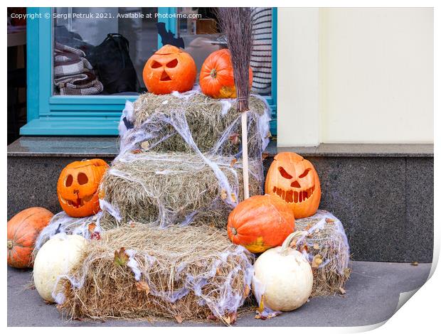 A comic installation for Halloween near the entrance of a residential building. Print by Sergii Petruk