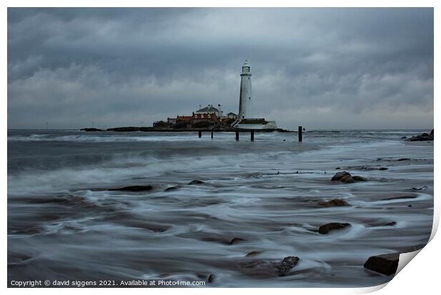 St Marys lighthouse long exposure waves Print by david siggens
