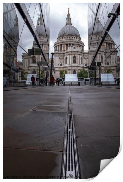Leading line to St.Paul`s Print by Clive Wells