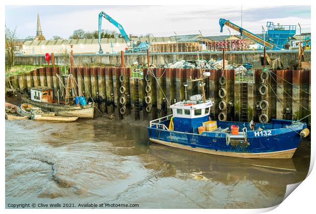 Low tide at Kings Lynn Print by Clive Wells