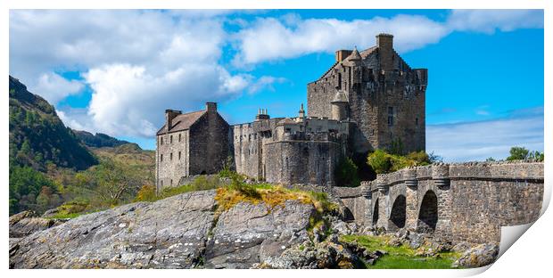 Eilean Donan castle scotland  Print by stuart bingham